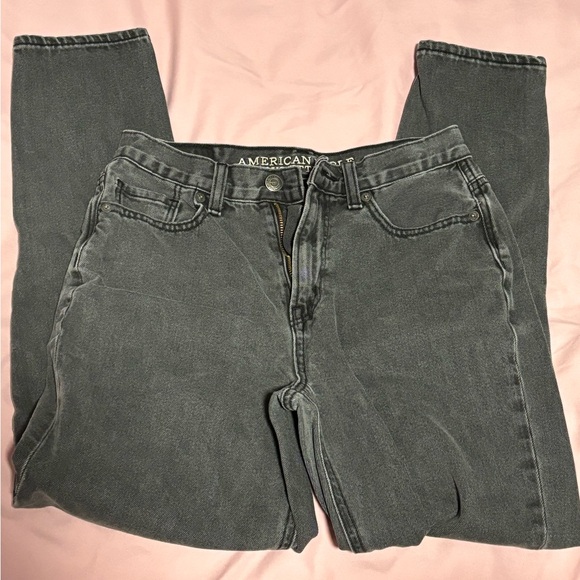 American Eagle Mom Jeans - Picture 2 of 4